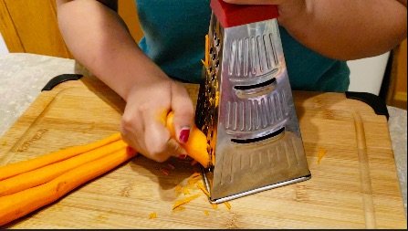 grating carrot