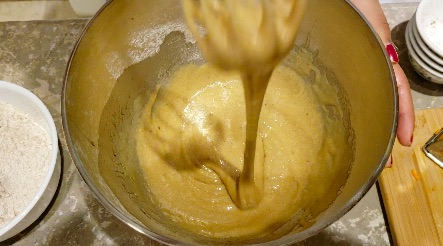 cake mix in bowl