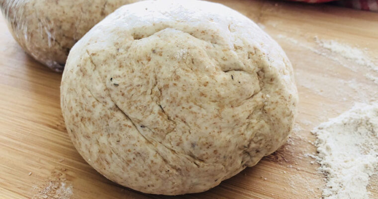 The Best Whole Wheat Pizza Dough (Herb&Garlic)