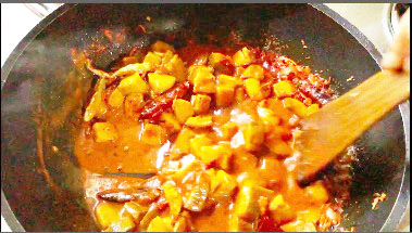 Cooked plantain with spices
