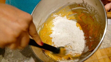 cake mix in bowl