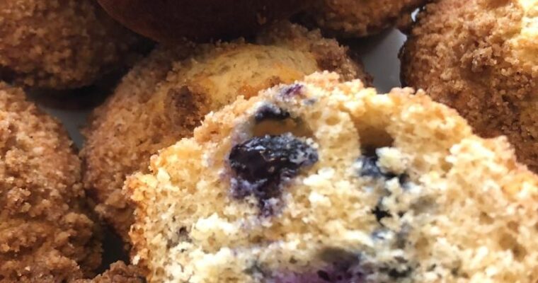 Blueberry Muffin with buttery crumb topping