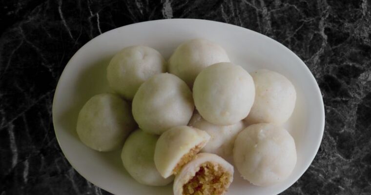 How to Make Kerala-Style Kozhukatta – Sweet Dumpling