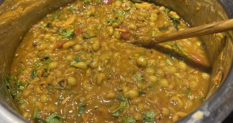 Kerala style nadan green peas curry | Matar Masala Sabzi